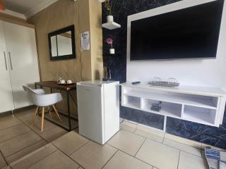 Yello Guest House - Vanderbijlpark - 0