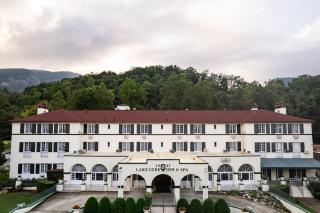 Lake Lure Inn and Spa - 2