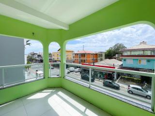 Apê Espaçoso com A/C e Garagem a 200m da Praia - Florianópolis - 4