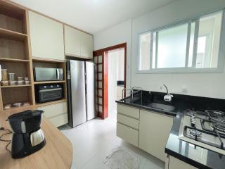 Apê com Garagem, Wi-Fi e A/C | 200m Canasvieiras - 1