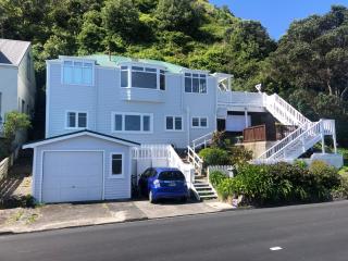 Seafront Haven in Island Bay with Deck and Outdoor Bath - 3