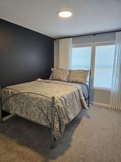 Calm and Cozy 2 bedroom - Calgary - 2