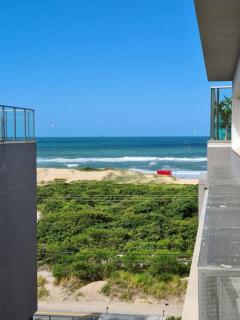 LINDO Apartamento Pé na Areia NOVO CAMPECHE - Florianópolis - 4