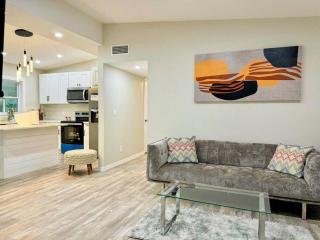 Pool home - new, spacious, central and close to beach - 9