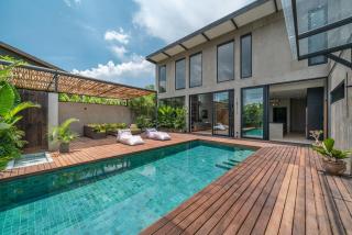 Zenloft - Impressive 4BR Villa Close to The Beach - Canggu - 0