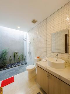 Gold Fish House Ubud - Ubud - 4