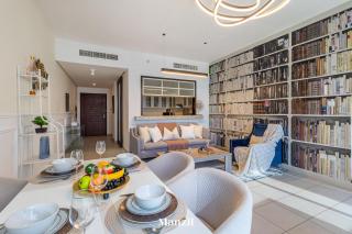 Stylish 2BR with Burj Khalifa View near Dubai Mall - 4