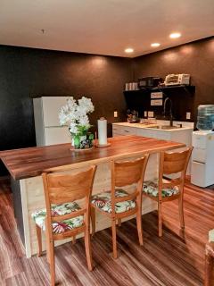 Caldera- Hale Kumu La'au at Volcano - 6