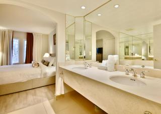 Jacuzzi Suite Relaxing Retreat - Shanty Bay - 8