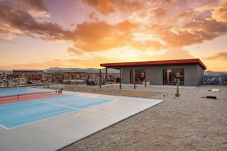 Pickleball, Heated Salt Pool, Bocce, EV, Fire pit - Joshua Tree - 1