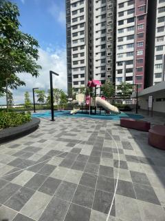 Kota Warisan StayandFly - 2