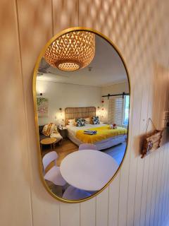 Private Hotel Studio Apartment - Full Kitchen - 4