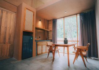 Loji Nyanyi Suite Brew - Tanah Lot - 1