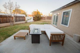 2 private masters, new beds & furniture, sleeps 12 - San Diego - 2