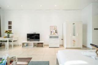 Airstay - Bright Studio - Sea View - Palm Jumeirah - Monthly Offer Available - 2