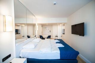 Cozy studio Apt with Sea Views - By Wehost - 1