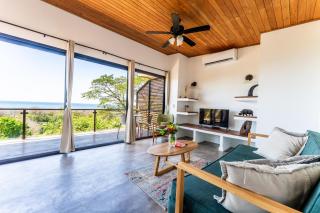 Ocean Apartments- Walk to the beach - 3