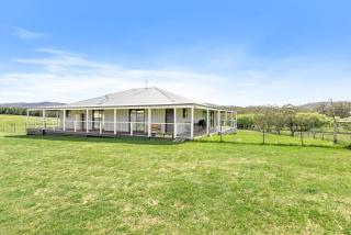 Kelly Creek Farm - Tolmie - Sleeps 10 - 0