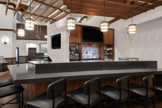Hyatt Place Mystic - 4