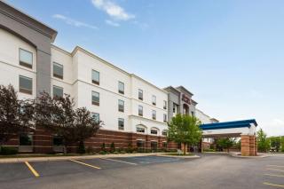Hampton Inn & Suites Saginaw - 9