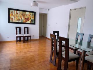 SM4 Habitación y baño privada KING Miraflores - Lima - 3