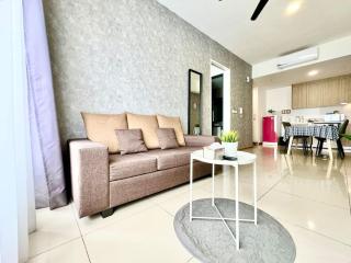 Tropicana 218 Macalister #Homely #Georgetown #Infinity Pool #Near island hospital #6pax #2BR 2bath #2Queen 2Single #Quality well maintained #Private host - George Town - 2