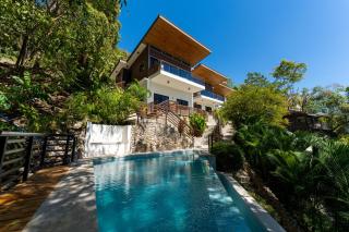 Ocean Apartments- Walk to the beach - 0