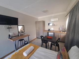 MediStay Self Catering Accommodation - 5