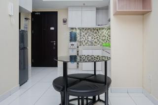 Comfortable 1BR at Casa de Parco Apartment By Travelio - Tangerang - 8