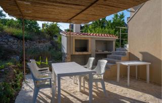 1 Bedroom Gorgeous Apartment In Zlarin - Zlarin - 9