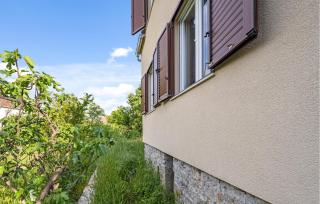 1 Bedroom Gorgeous Apartment In Zlarin - Zlarin - 2