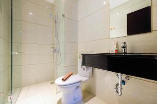 Minimalist Style Studio Brooklyn Alam Sutera Apartment near IKEA By Travelio - Dongkal Dua - 6