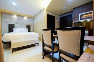 Minimalist Style Studio Brooklyn Alam Sutera Apartment near IKEA By Travelio - Dongkal Dua - 2