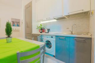 15 minuti dal centro con FREE WiFI e NETFLIX - Genova - 1