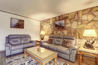 A106 Lake Cliffe condo - 8