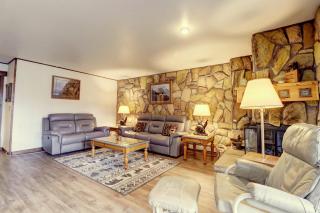 A106 Lake Cliffe condo - 5