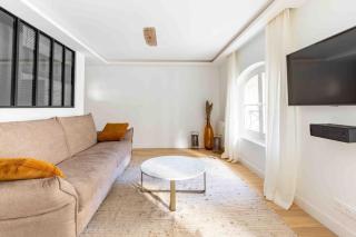 Invalides Palais Bourbon Luxueux Appartement 4P - París - 4