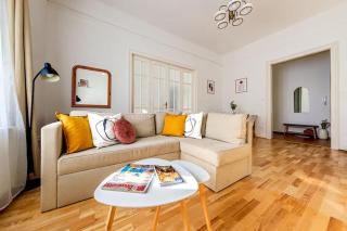 Figaro Flat - AC, Netflix - Budapest - 2