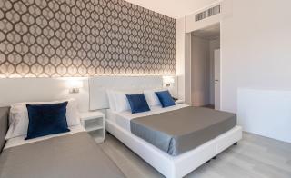 Hotel Biancamano - Rímini - 8
