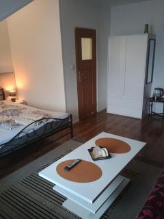 Motelik White House - pokoje gościnne - 1