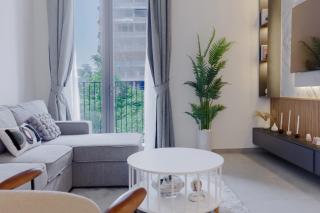 Sahab - Stunning 1BR with Terrace at the Bolivard - Sharjah - 3