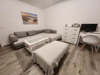 TOR STAY - Charmante 2 Zimmer Apartment - Ansbach - 1