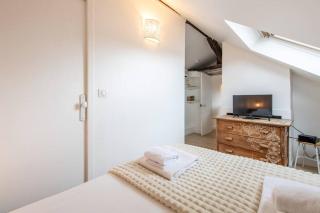 Heart of Saint-Germain only 3 minutes from the Amaizing Luxembourg Gardens - Parijs - 1