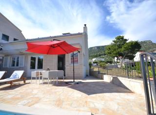 Marvelous Escape Bol Island Villa with Pool - 9