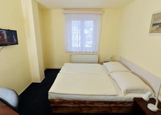 Hotel U Jezírka - 1