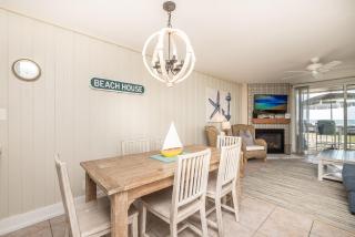 Holiday Getaway-Beachfront Views 2 Pools 3 Spas - Oceanside - 1