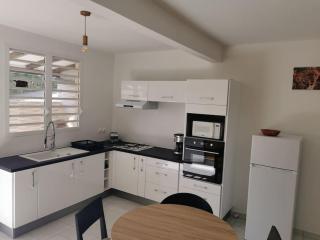 Charmant T2 bas de villa - Gourbeyre - 3