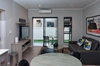 Elegant Fully Kitted 1-Bedroom Apartment - Joanesburgo - 0