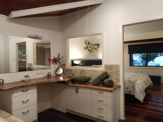 Escarpment Retreat & Day Spa for Couples - Mount Tamborine - 9