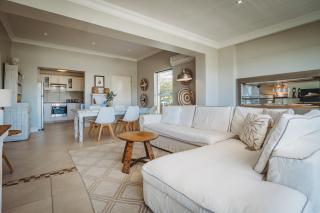 Palms Manor on Kingswood Golf Estate - 0